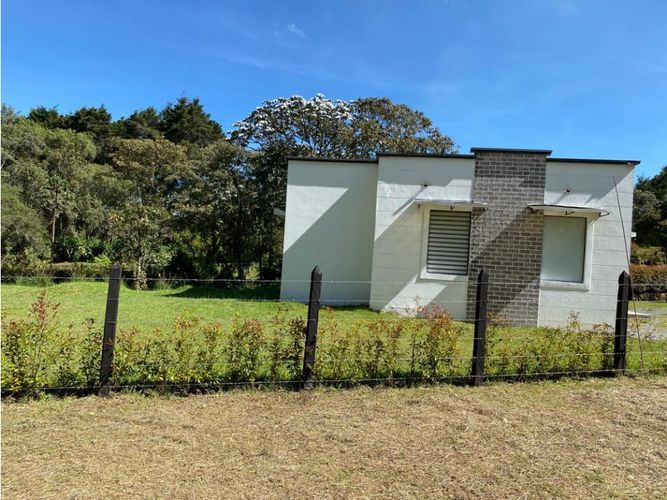 Finca en venta en Santa Elena, Medellín, 100 m² · foto 4 de 23