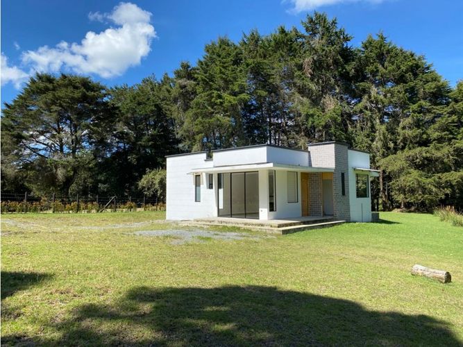 Finca en venta en Santa Elena, Medellín, 100 m² · foto 21 de 23