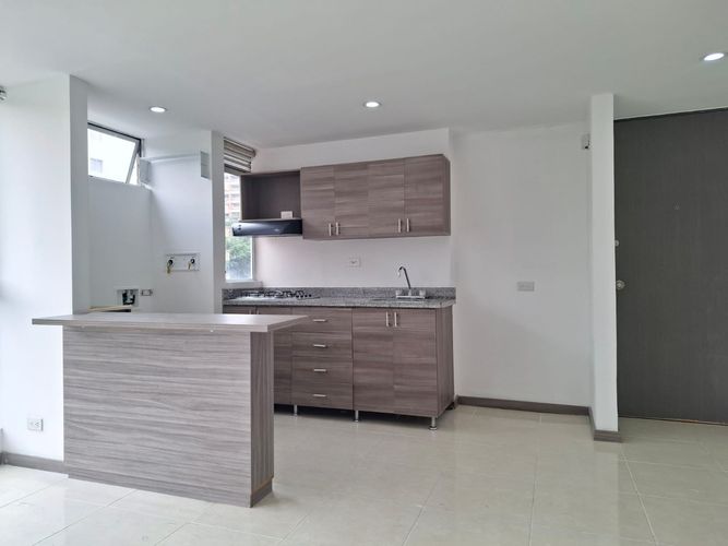 Apartamento de 1 alcoba en arriendo en El Poblado, Medellín, 36 m² · foto 3 de 10