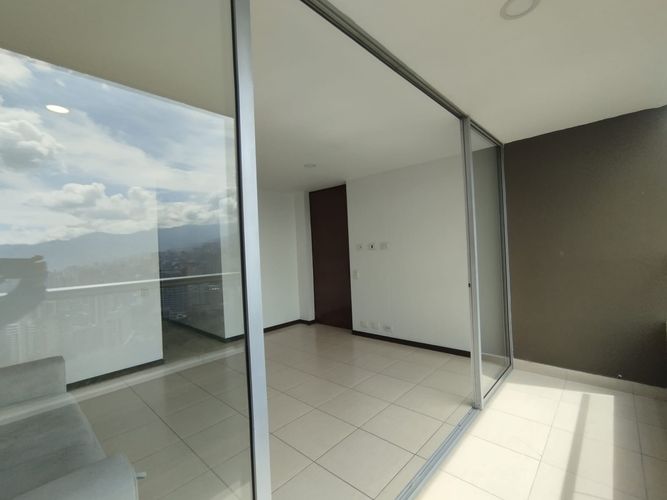 Apartamento de 2 alcobas en arriendo en Vía Las Palmas, Medellín, 76 m² · foto 9 de 20