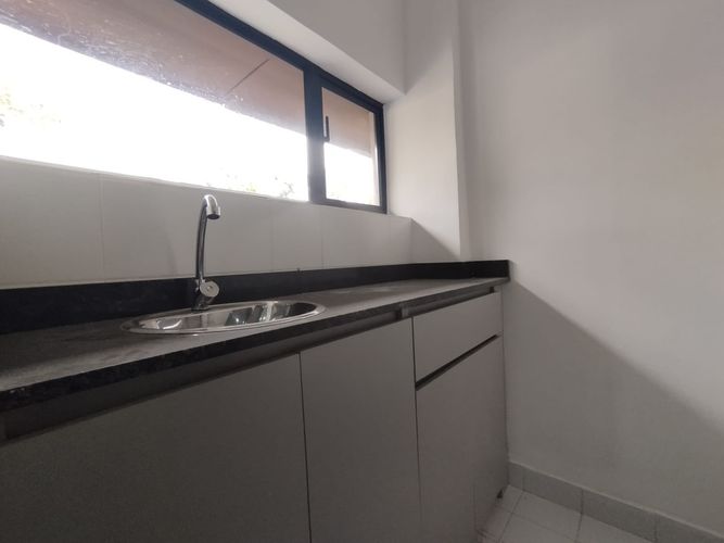 Oficina en arriendo en Villa Carlota, Medellín, 56 m² · foto 2 de 14