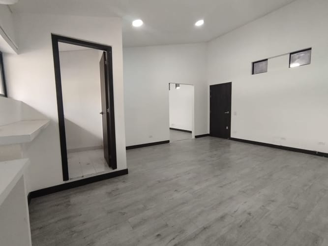 Oficina en arriendo en Villa Carlota, Medellín, 56 m² · foto 4 de 14