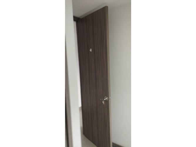 Apartamento de 3 alcobas en venta en La Candelaria, Itagüí, 77 m² · foto 15 de 20