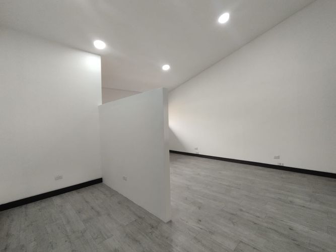 Oficina en arriendo en Villa Carlota, Medellín, 56 m² · foto 8 de 14