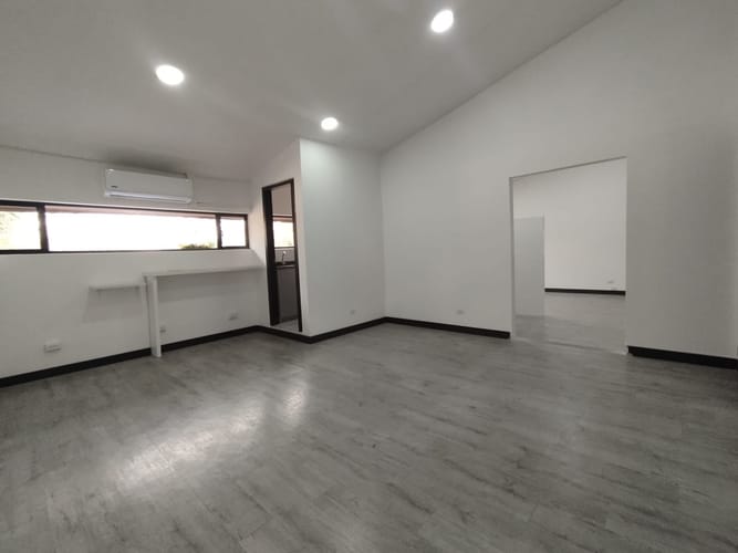Oficina en arriendo en Villa Carlota, Medellín, 56 m² · foto 10 de 14