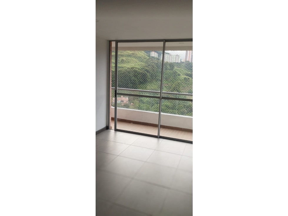 Apartamento en venta en Santa Maria No. 3, Itagüí · foto 3 de 20