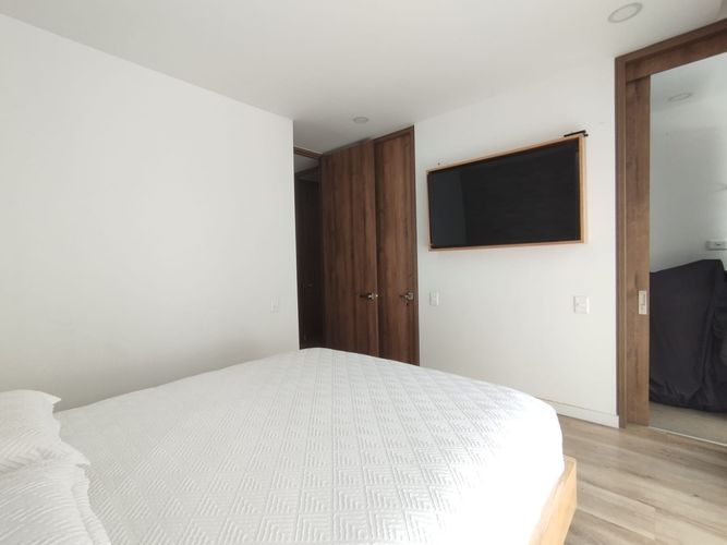 Apartamento de 3 alcobas en arriendo en El Poblado, Medellín, 200 m² · foto 6 de 20