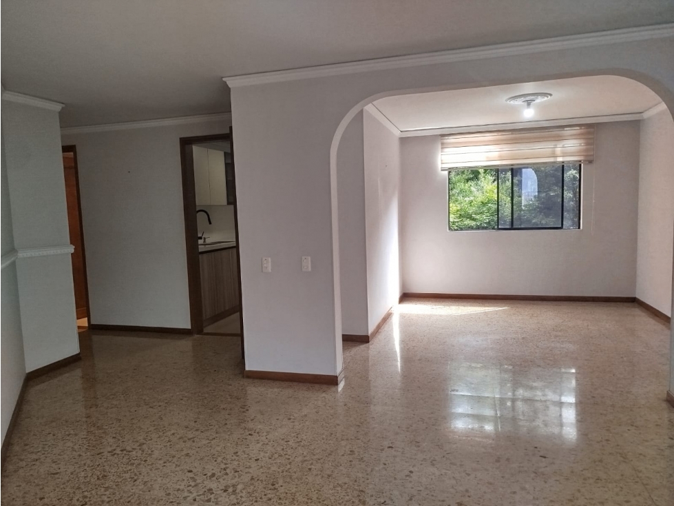 Apartamento en venta en El Poblado, Medellín 3