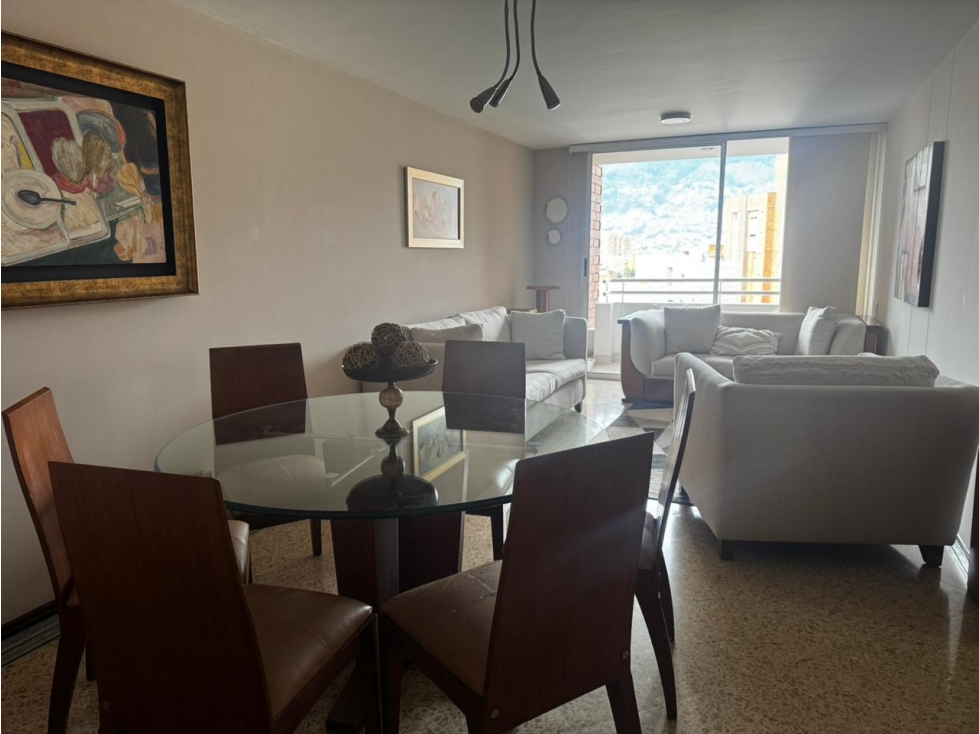 Apartment for sale in Laureles, Medellín 2