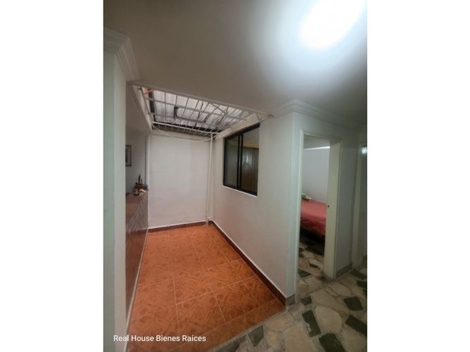 Apartaestudio en venta en Villa Nueva, Medellín, 97 m² · foto 10 de 11