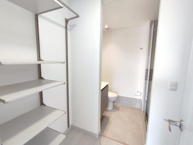 Apartamento de 2 alcobas en arriendo en El Poblado, Medellín, 67 m² · foto 3 de 20