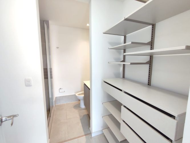 Apartamento de 2 alcobas en arriendo en El Poblado, Medellín, 67 m² · foto 9 de 20
