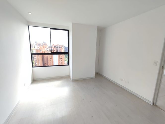 Apartamento de 2 alcobas en arriendo en El Poblado, Medellín, 67 m² · foto 11 de 20