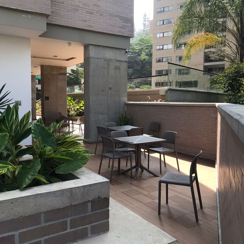 Apartamento de 2 alcobas en arriendo en El Poblado, Medellín, 67 m² · foto 16 de 20