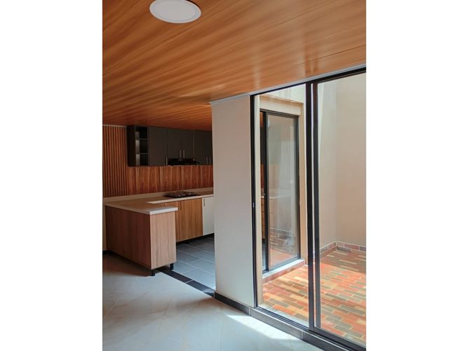 Casa de 3 alcobas en venta en San Nicolas, La Ceja, 108 m² · foto 4 de 23