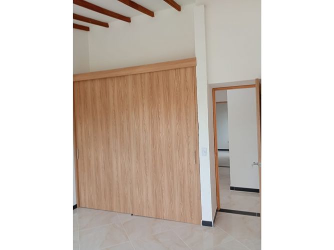 Casa de 3 alcobas en venta en San Nicolas, La Ceja, 108 m² · foto 18 de 23