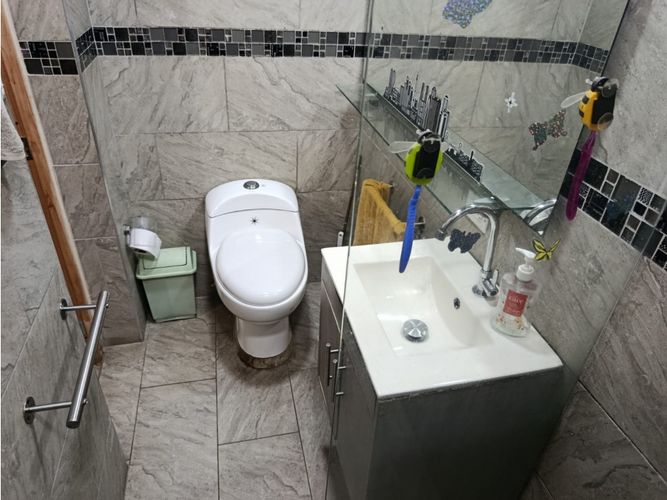 Casa de 5 alcobas en venta en Gerona, Medellín, 160 m² · foto 16 de 23