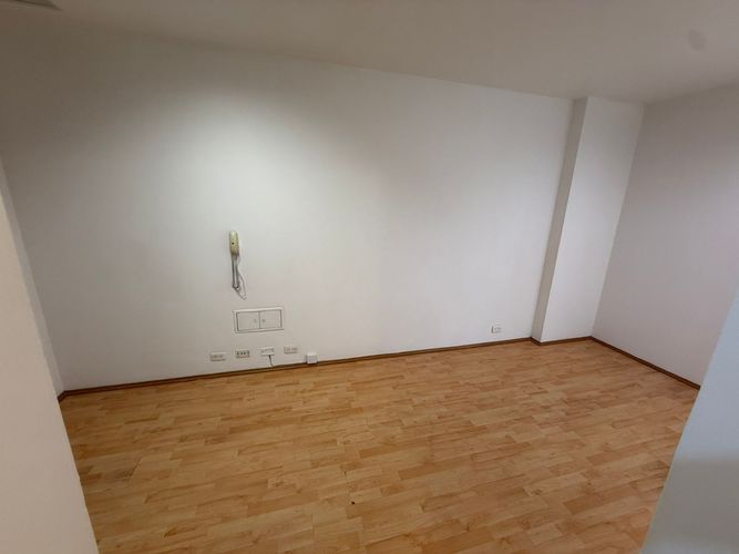 Oficina en arriendo en El Tesoro, Medellín, 35 m² · foto 4 de 10