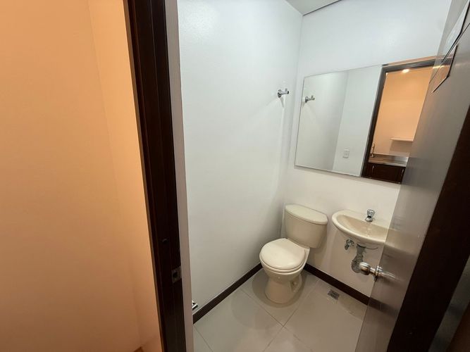 Oficina en arriendo en El Tesoro, Medellín, 35 m² · foto 10 de 10