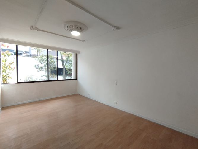 Apartamento de 4 alcobas en arriendo en El Poblado, Medellín, 120 m² · foto 4 de 17