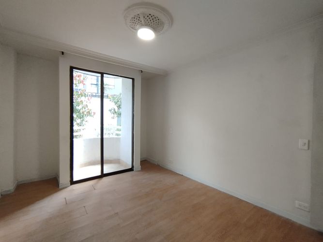 Apartamento de 4 alcobas en arriendo en El Poblado, Medellín, 120 m² · foto 11 de 17