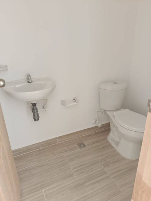 Local en arriendo en El Porvenir, Rionegro, 25 m² · foto 3 de 9