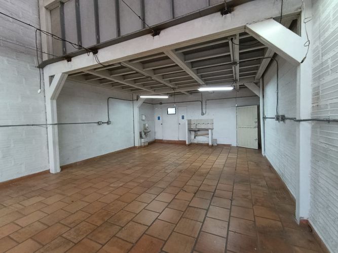 Bodega en arriendo en Cristo Rey, Medellín, 130 m² · foto 7 de 14