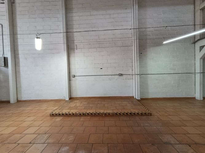 Bodega en arriendo en Cristo Rey, Medellín, 130 m² · foto 9 de 14