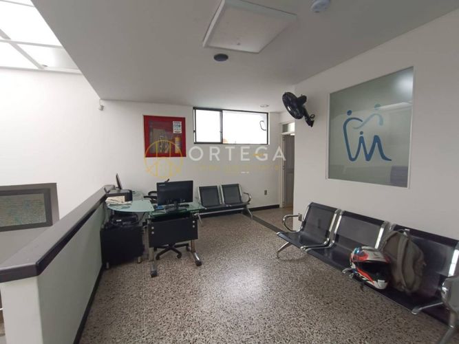 Consultorio en venta en Sotomayor, Bucaramanga, 44 m² · foto 3 de 13
