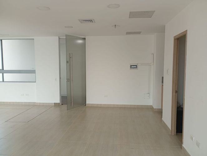 Oficina en arriendo en Aliadas Del Sur, Sabaneta, 57 m² · foto 6 de 9