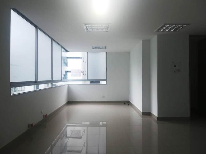 Consultorio en venta en Alamos, Pereira, 39 m² · foto 4 de 8