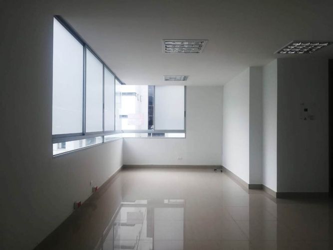 Consultorio en venta en Alamos, Pereira, 39 m² · foto 6 de 8