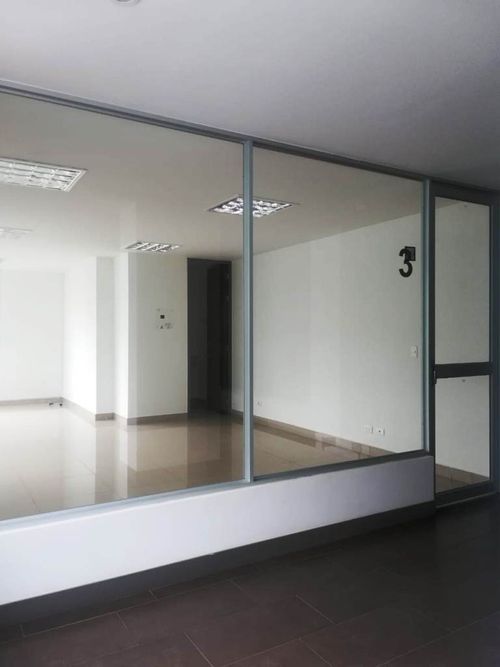 Consultorio en venta en Alamos, Pereira, 39 m² · foto 5 de 8