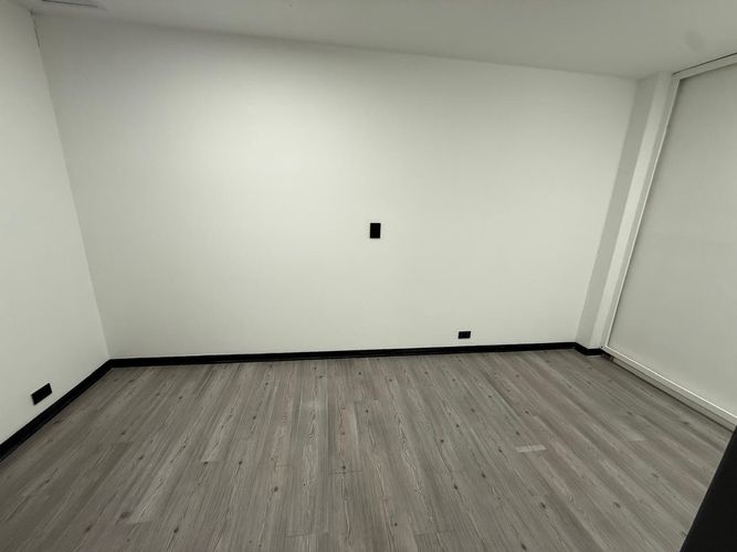Oficina en arriendo en El Tesoro, Medellín, 35 m² · foto 9 de 16