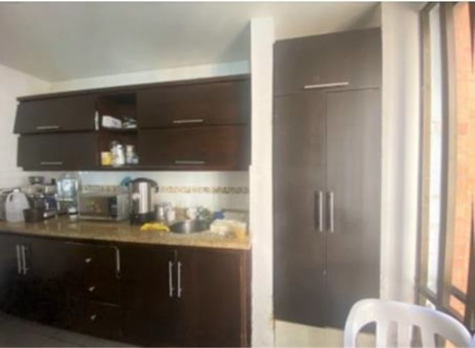 Local en arriendo en Santa Monica, Cali, 451 m² · foto 3 de 6