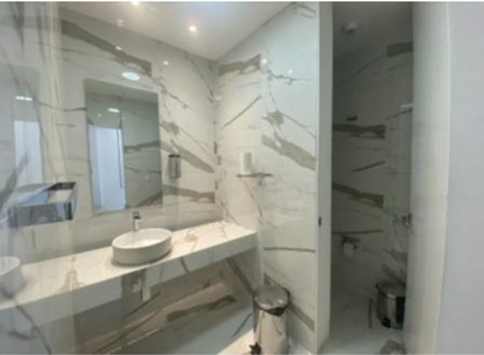 Local en arriendo en Santa Monica, Cali, 451 m² · foto 6 de 6