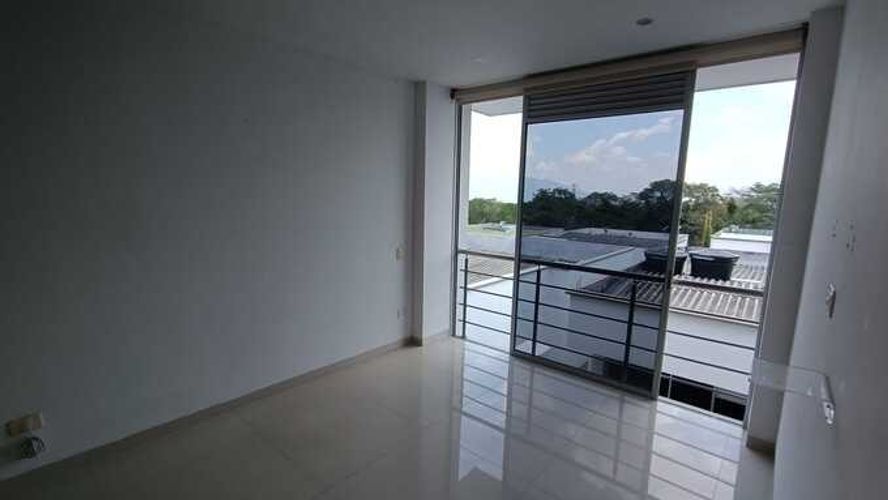 Casa de 3 alcobas en venta en Picaleña Y Mirolindo, Ibagué, 300 m² · foto 11 de 23