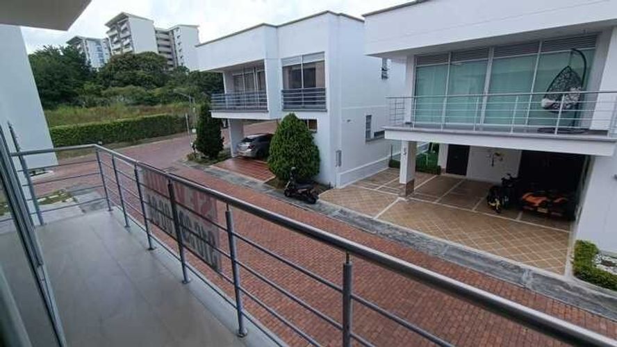 Casa de 3 alcobas en venta en Picaleña Y Mirolindo, Ibagué, 300 m² · foto 14 de 23