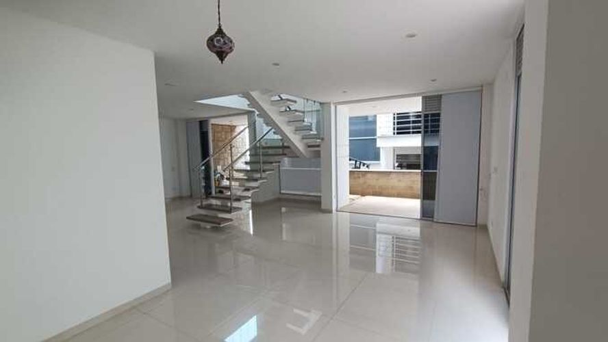 Casa de 3 alcobas en venta en Picaleña Y Mirolindo, Ibagué, 300 m² · foto 18 de 23