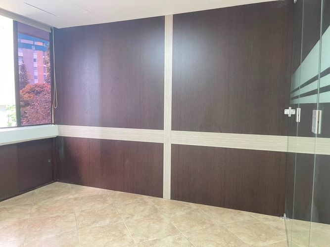 Oficina en arriendo en El Poblado, Medellín, 58 m² · foto 12 de 17