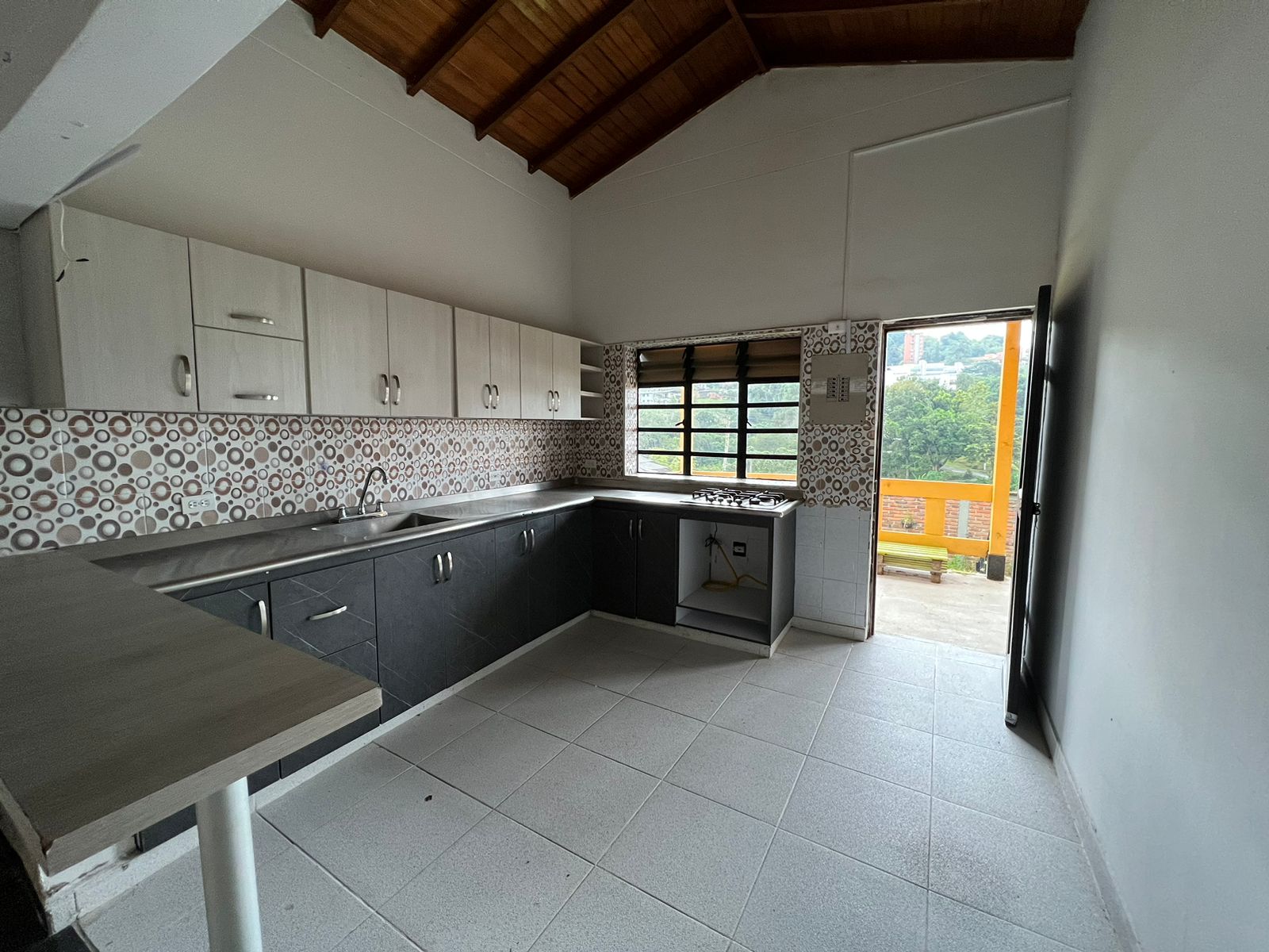 Casa en venta en Pinares, Pereira · foto 5 de 9