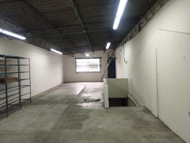Bodega en arriendo en Colon, Medellín, 125 m² · foto 3 de 14