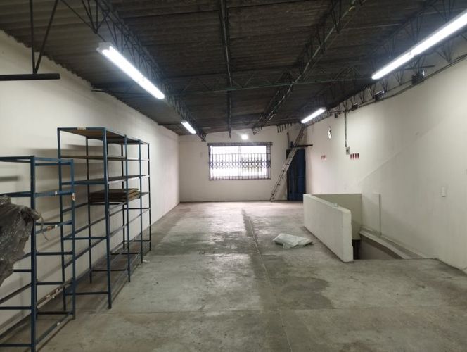 Bodega en arriendo en Colon, Medellín, 125 m² · foto 8 de 14