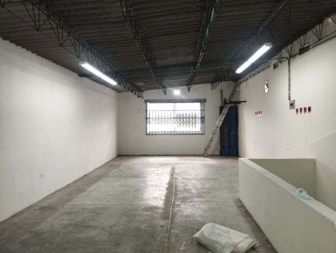 Bodega en arriendo en Colon, Medellín, 125 m² · foto 11 de 14