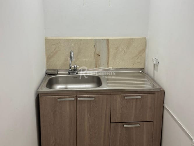 Local en arriendo en Los Naranjos, Itagüí, 100 m² · foto 12 de 21