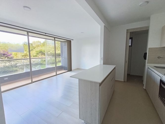 Apartamento de 3 alcobas en arriendo en Rionegro, 80 m² · foto 4 de 14
