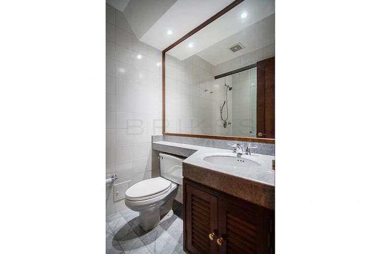 Apartamento de 2 alcobas en venta en Chico Norte, Bogotá, 112 m² · foto 5 de 9