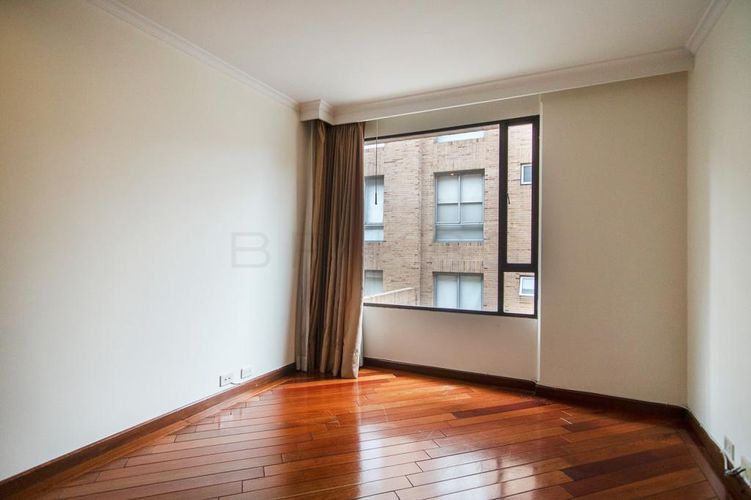 Apartamento de 2 alcobas en venta en Chico Norte, Bogotá, 112 m² · foto 6 de 9