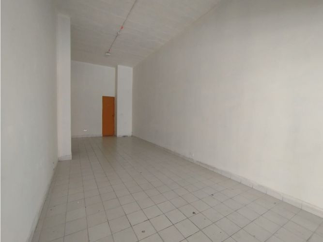 Local en venta en Camparola, Itagüí, 22 m² · foto 3 de 13