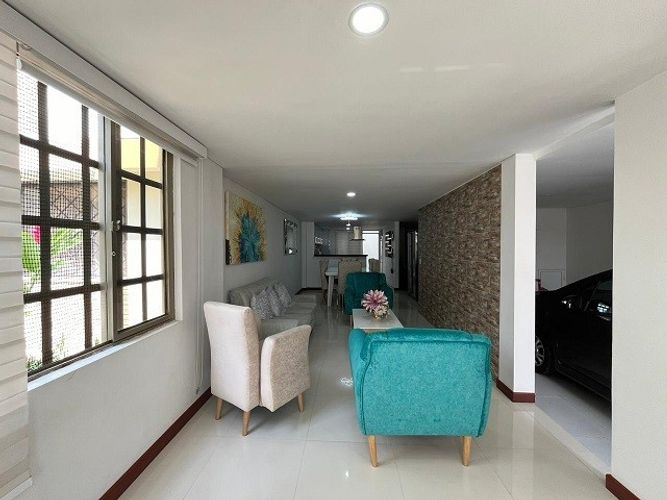 Casa de 4 alcobas en venta en Jordan, Ibagué, 180 m² · foto 4 de 24